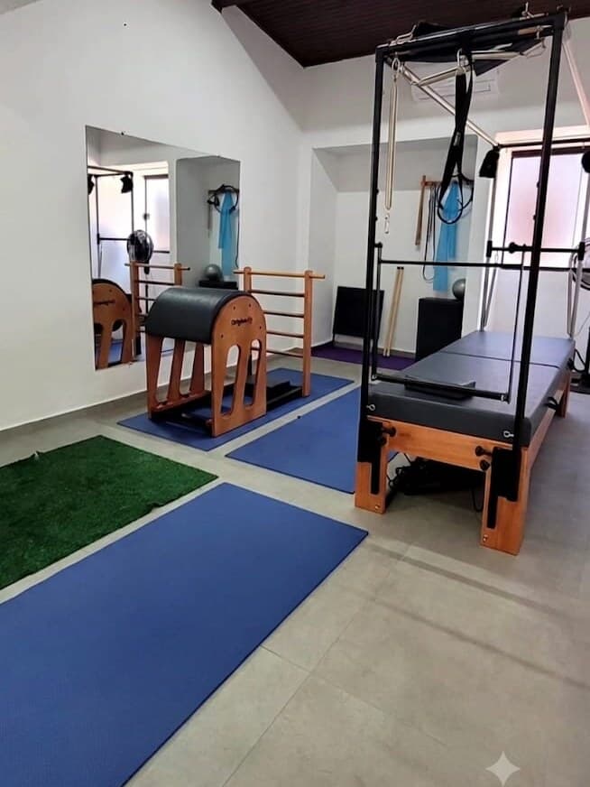Estúdio de Pilates Clínico com aparelhos na Ortho Neuro em Caraguatatuba
